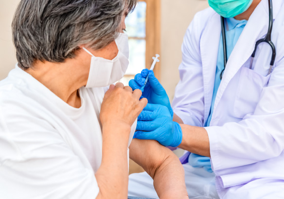 予防接種を受ける様子